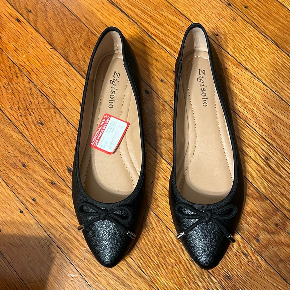 Balck flats, size 8